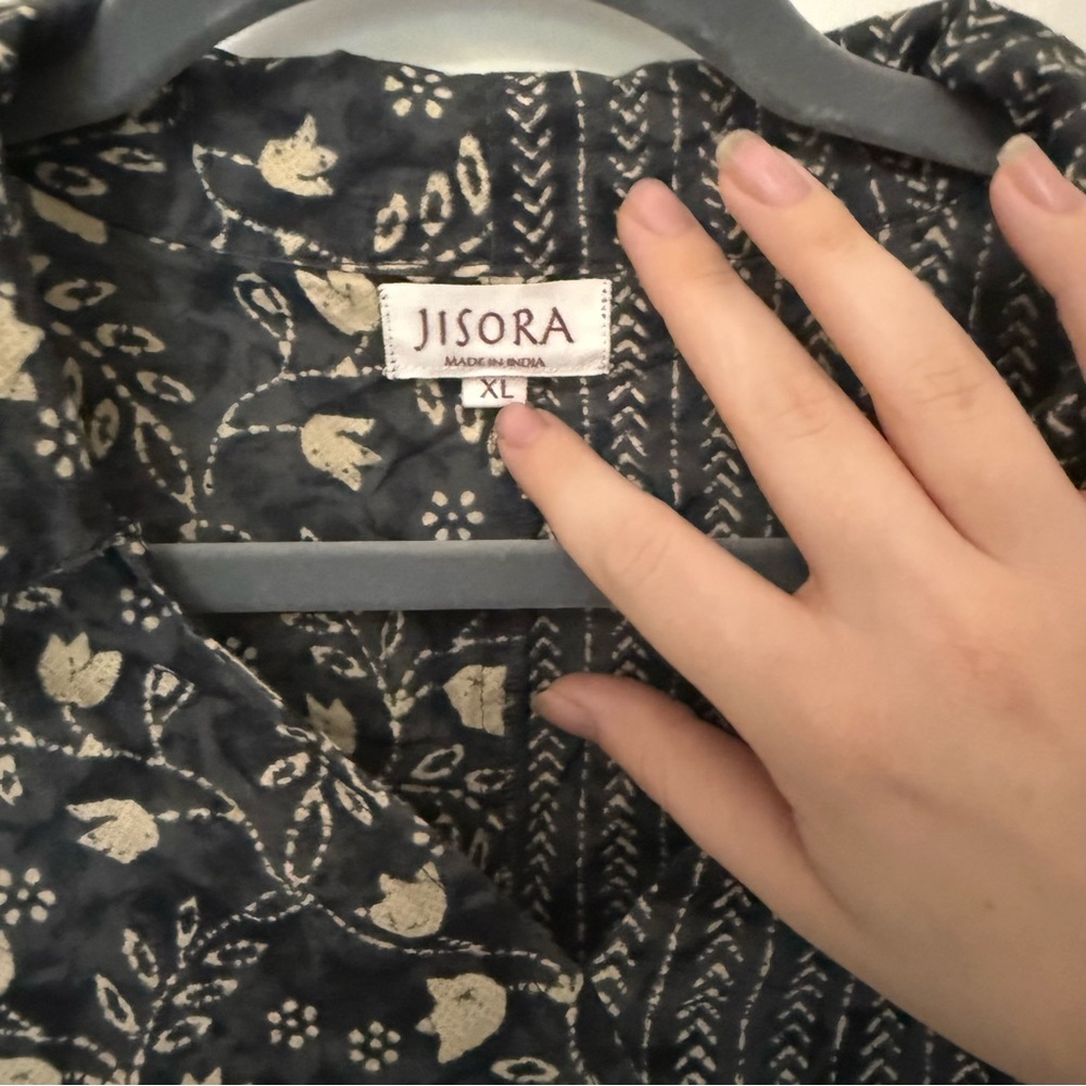 JISORA Dainty Florals with Arrows on Blue Cotton Top - Picture 5 of 14